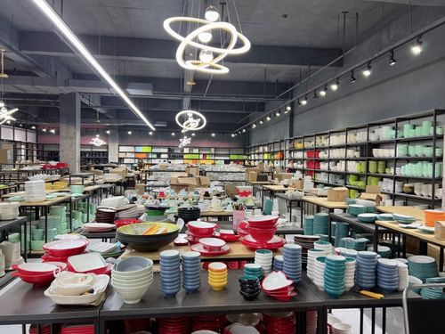 特大喜訊 熱烈祝賀山東華苑集團巨資打造 中國酒店用品城 8月1日正式開業