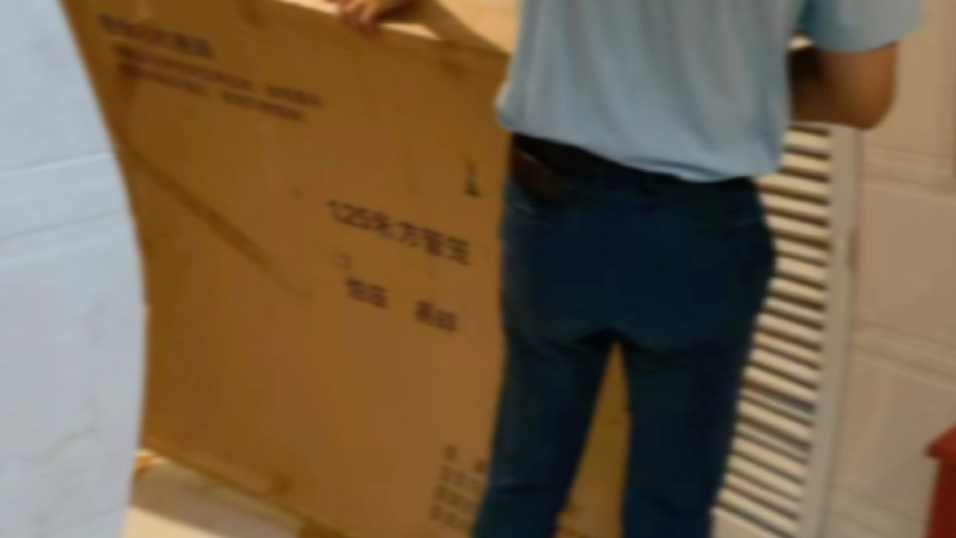 國際公館♀物管篇♂日夜終把崗位守各項職責記心頭貼心服務促溫暖真誠相伴勇向前